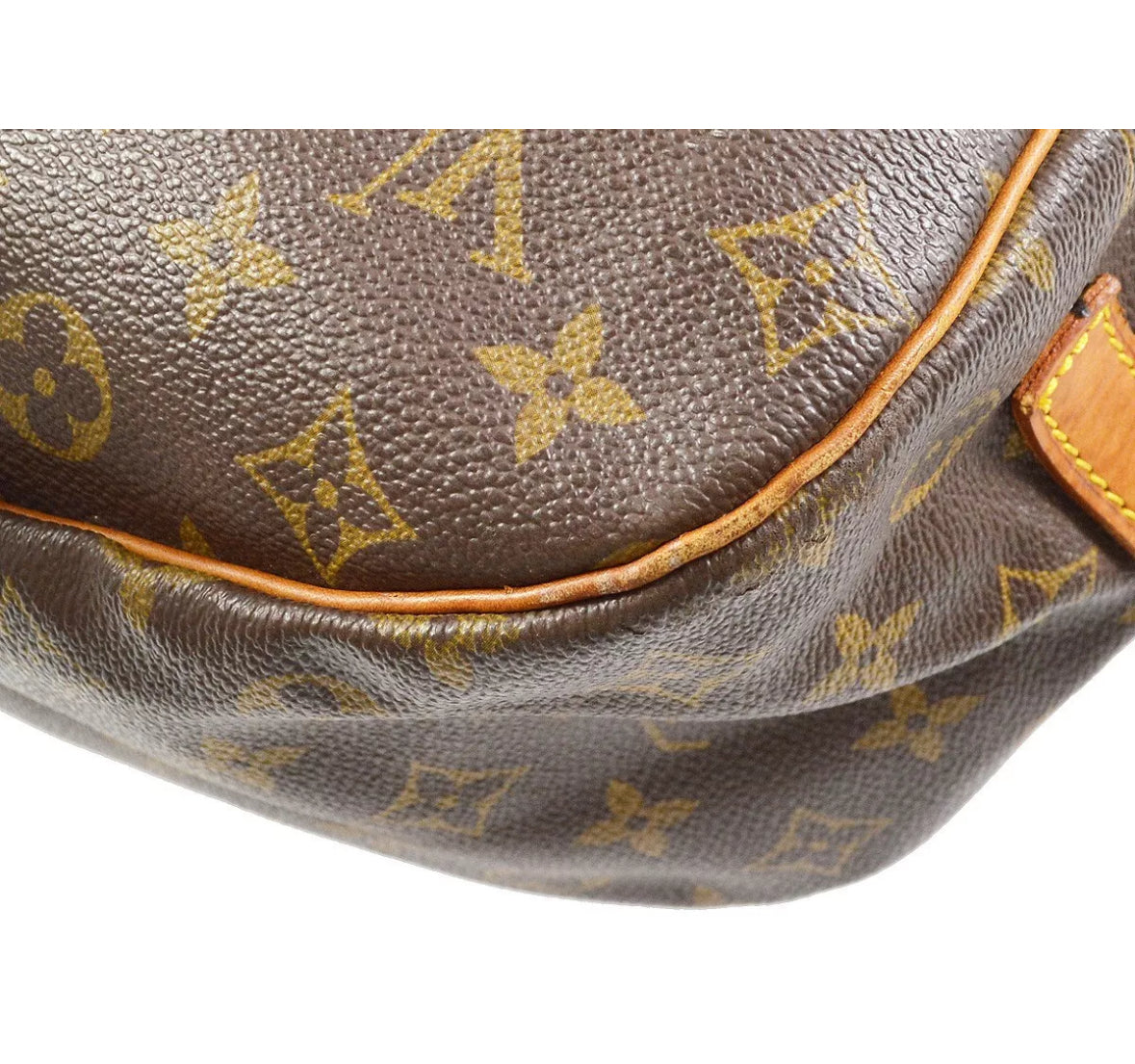 Louis Vuitton Saumur 35 Monogram Messenger Shoulder Bag