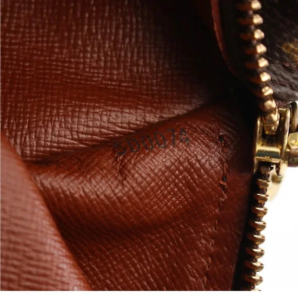 Louis Vuitton Papillon Handbag 30