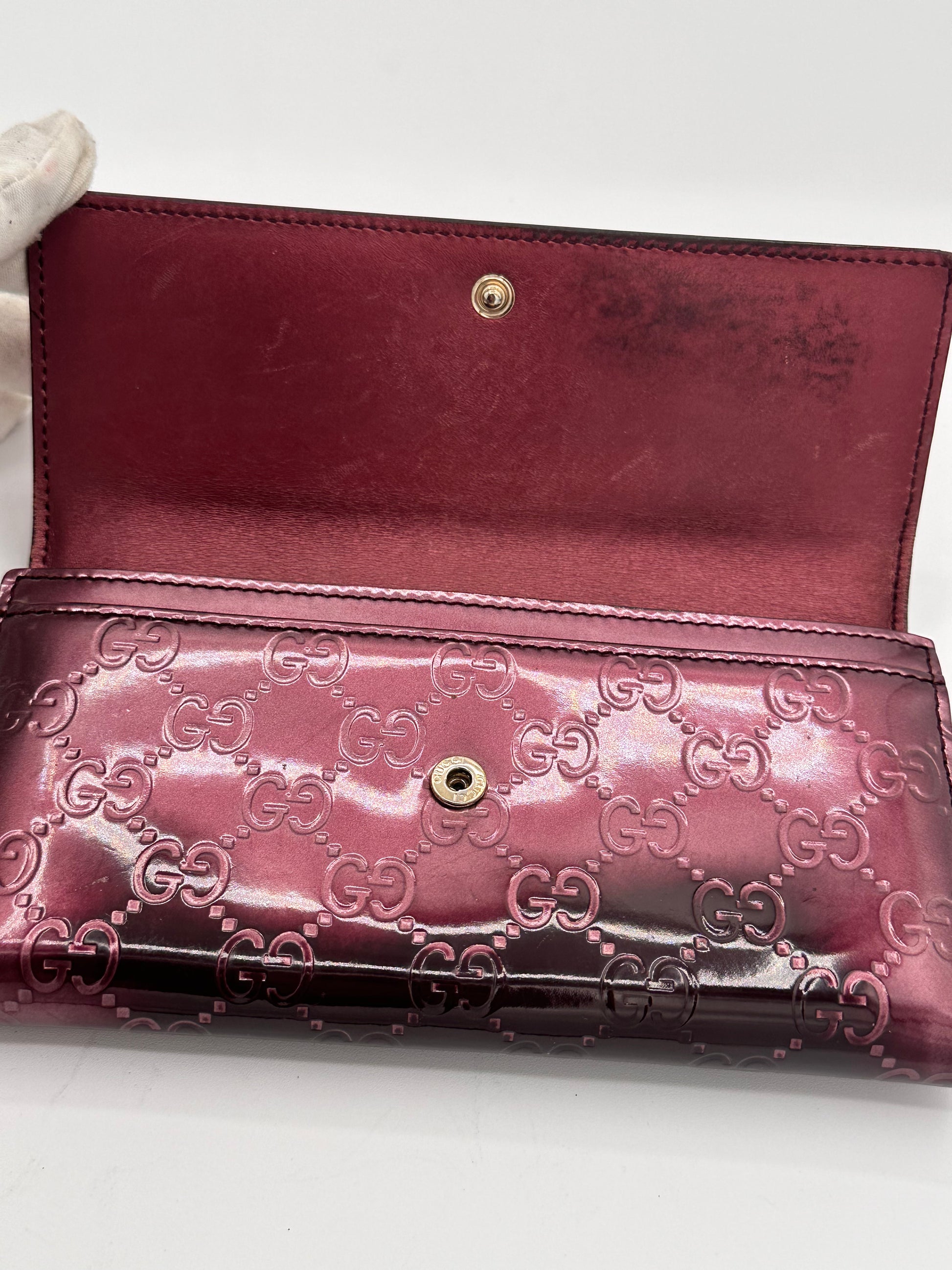 Gucci Guccisima Sima Lovely Heart GG Logo Wallet