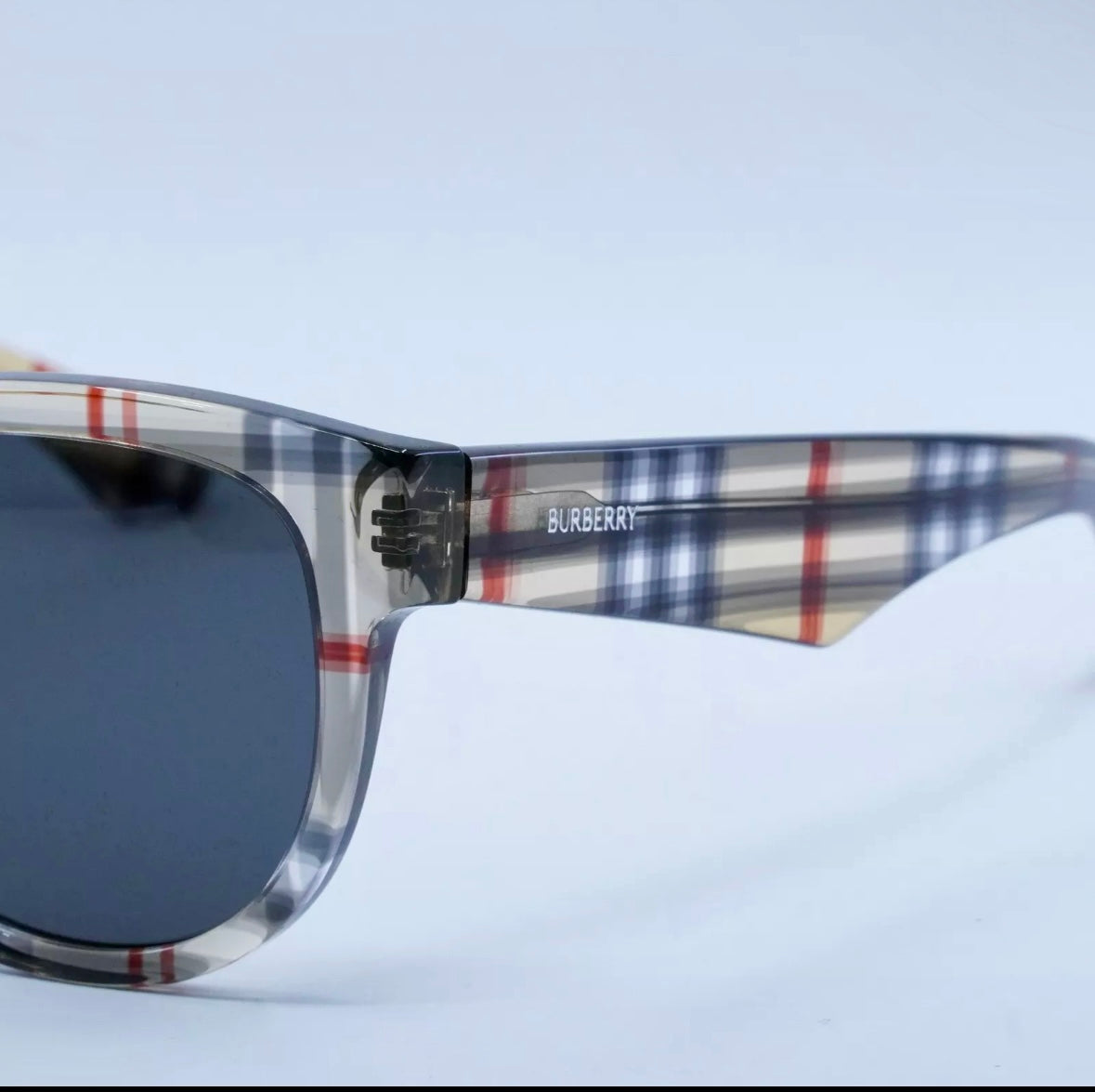 Burberry Unisex Check Frame sunglasses