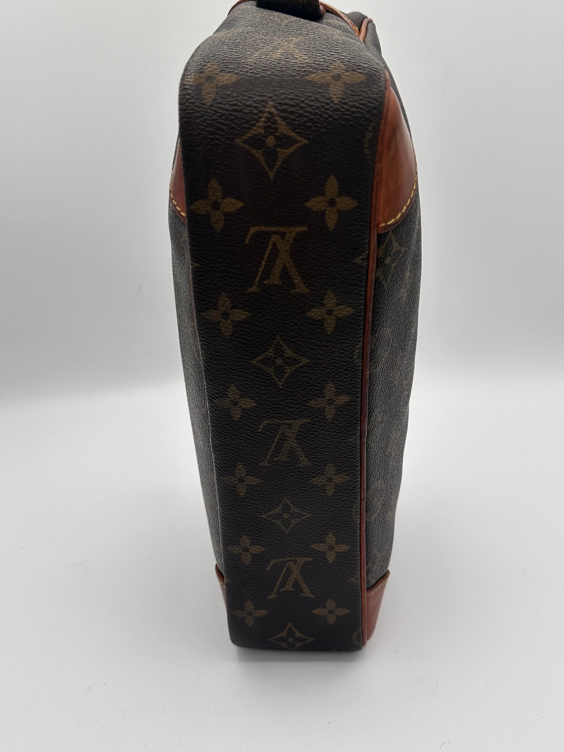 Louis Vuitton Monogram Compiegne 28 Clutch Bag