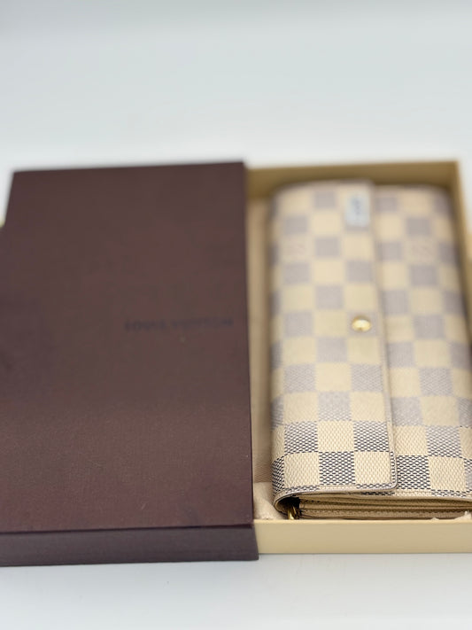 Louis Vuitton Damier Azur Wallet – 2012 Classic, Like New Condition, Gift-Ready
