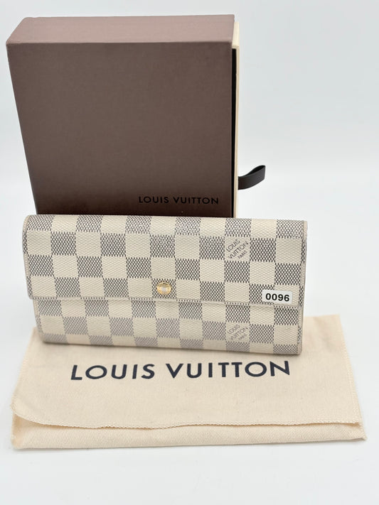 Louis Vuitton Damier Azur Wallet – 2012 Classic, Like New Condition, Gift-Ready