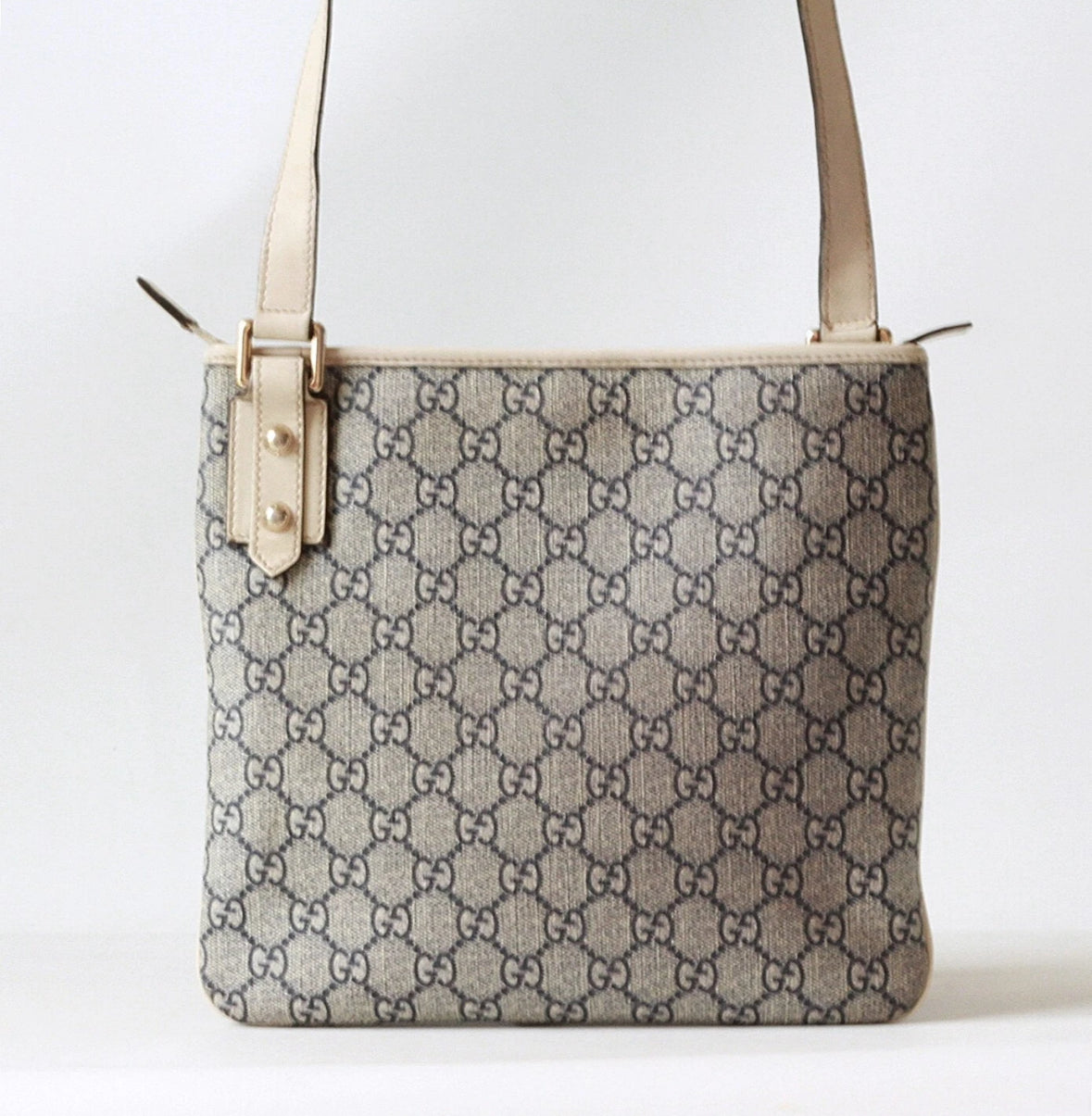 Authentic Gucci GG Monogram Roses & Hearts Crossbody Bag – Beige Leather Trim